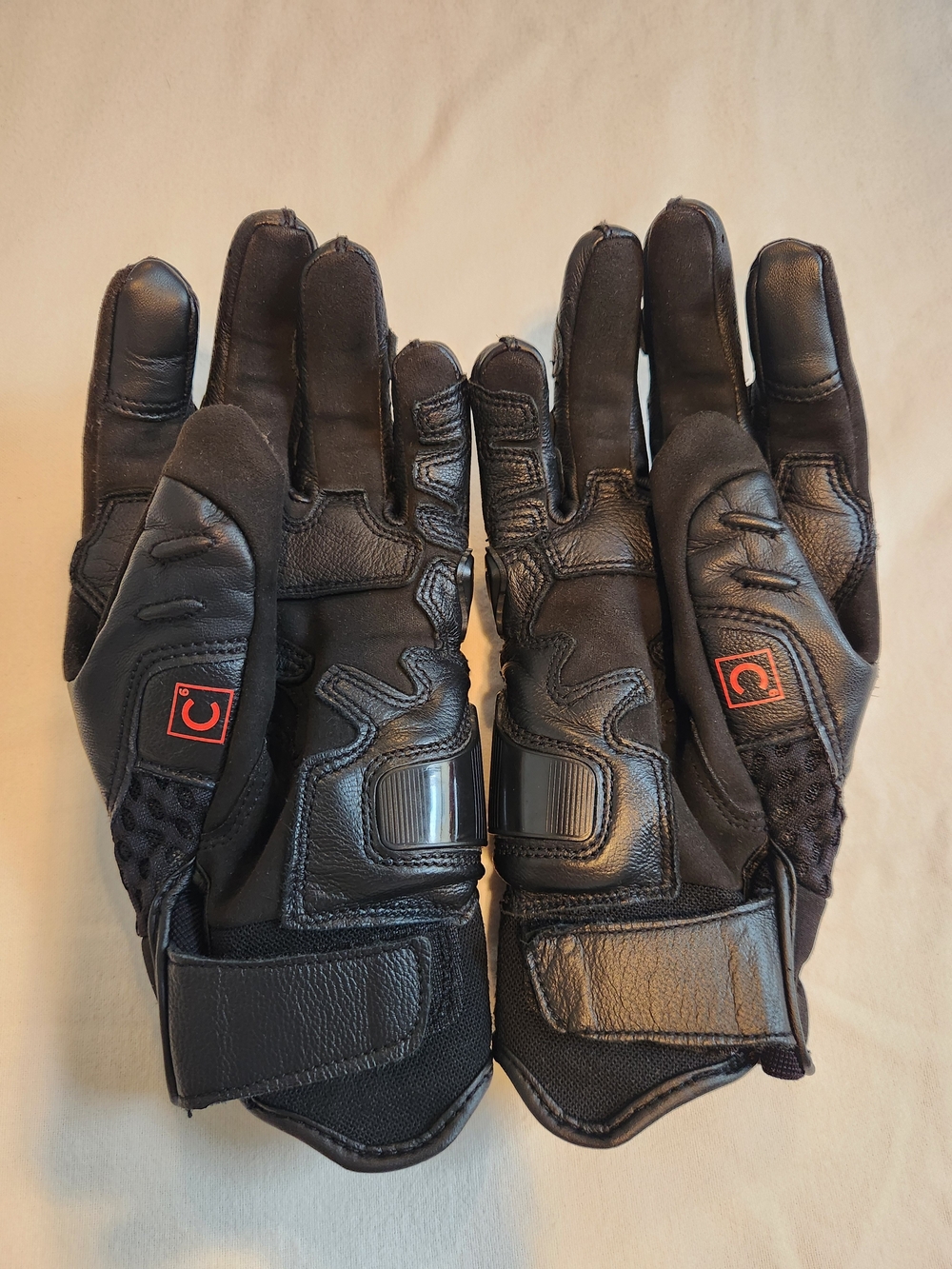 Dainese Carbon 4 Gloves Sz Small - Picture 2 of 2